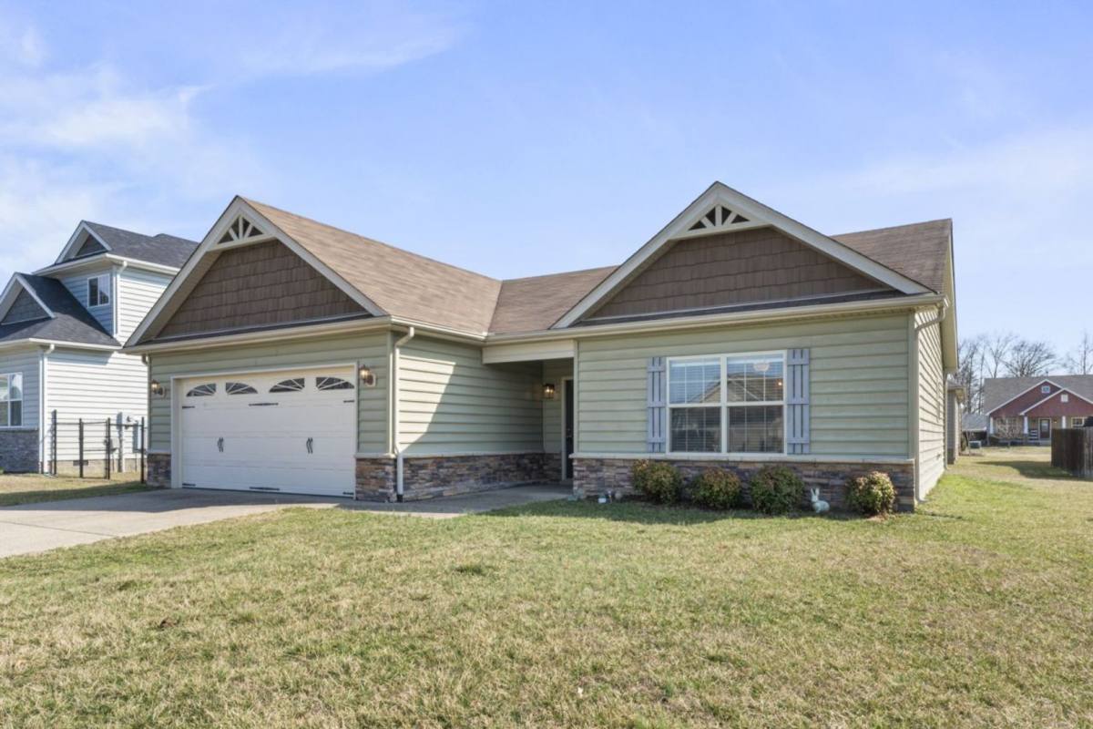 House for rent at 166 Boulders Court, Shepherdsville, KY 40165