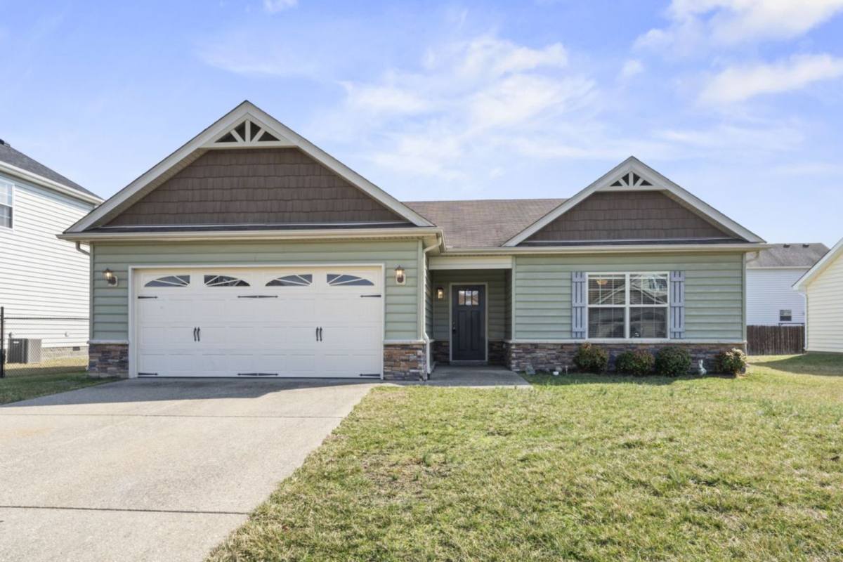 House for rent at 166 Boulders Court, Shepherdsville, KY 40165