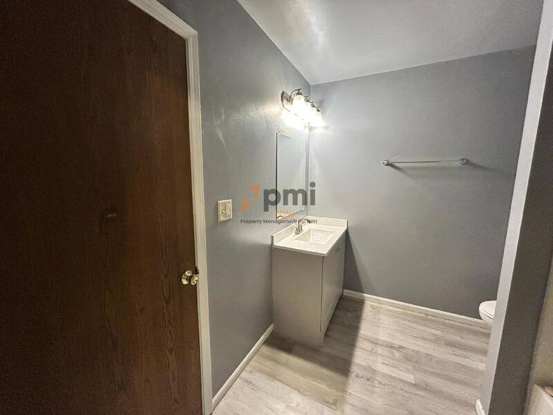 Townhouse for rent at 4059 W 73rd Ave #C, Merrillville, IN 46410