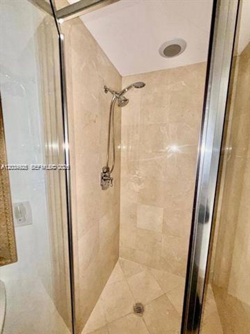 Condo for rent at 9595 Collins Ave, Miami Beach, FL 33154