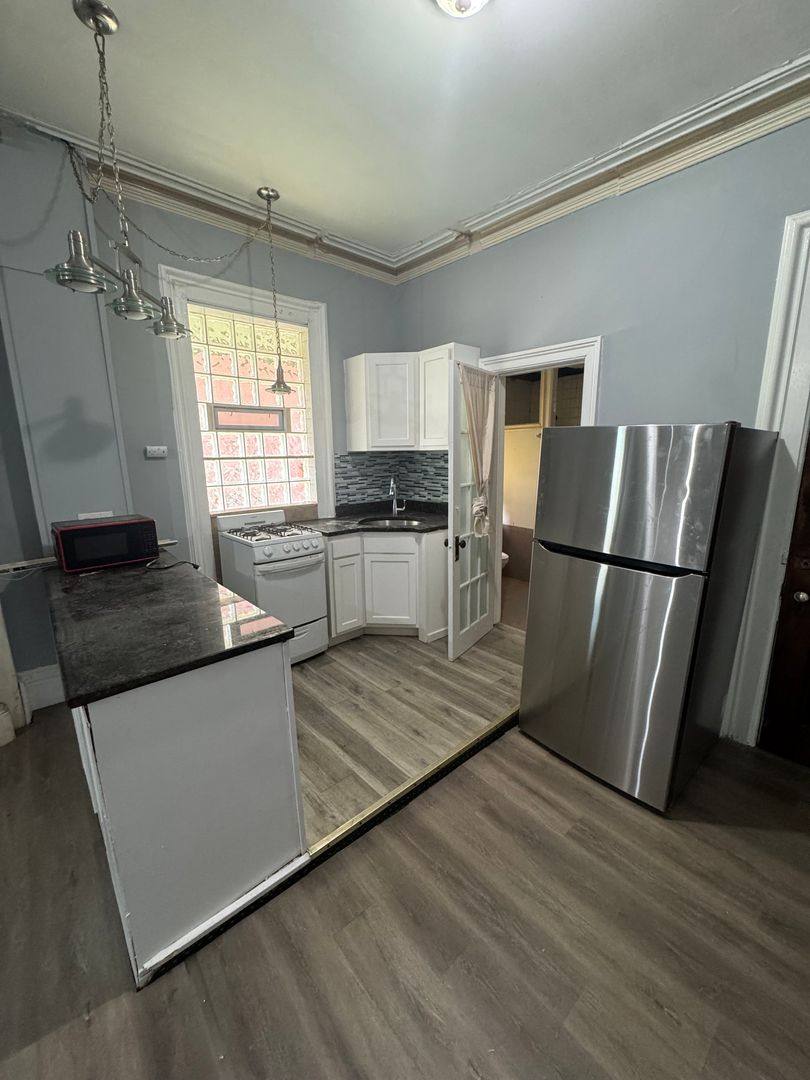 Apartment for rent at 2156 5th Ave, Troy, NY 12180