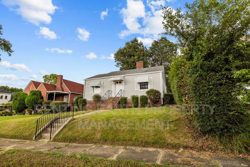 House for rent at 905 7th St W, Birmingham, AL 35204