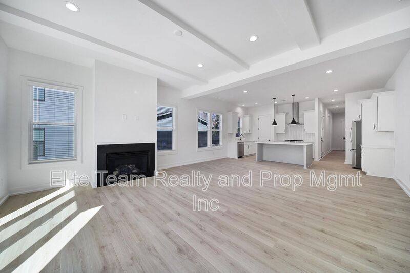 Apartment for rent at 511 Bowman Rd, Charlotte, NC 28217