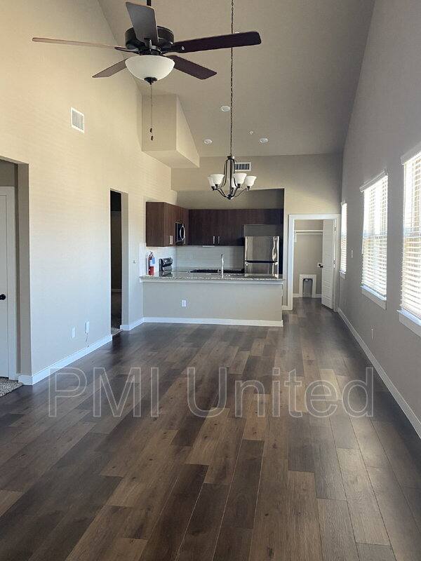House for rent at 655 Harvest Moon Dr, Venus, TX 76084
