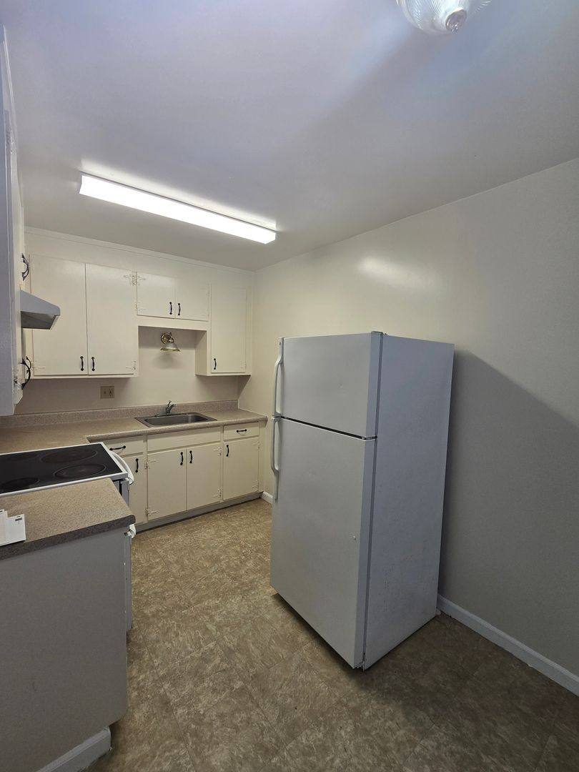Apartment for rent at 2131 Stanton Ave, San Pablo, CA 94806