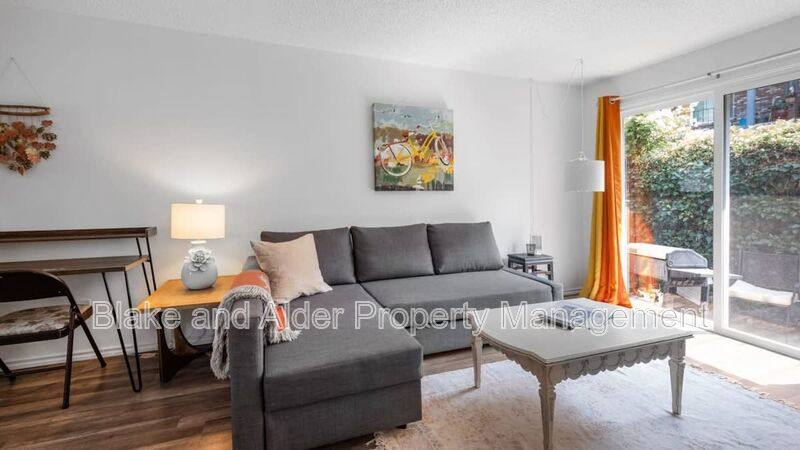 House for rent at 5934 SW 30th Ave, Portland, OR 97239