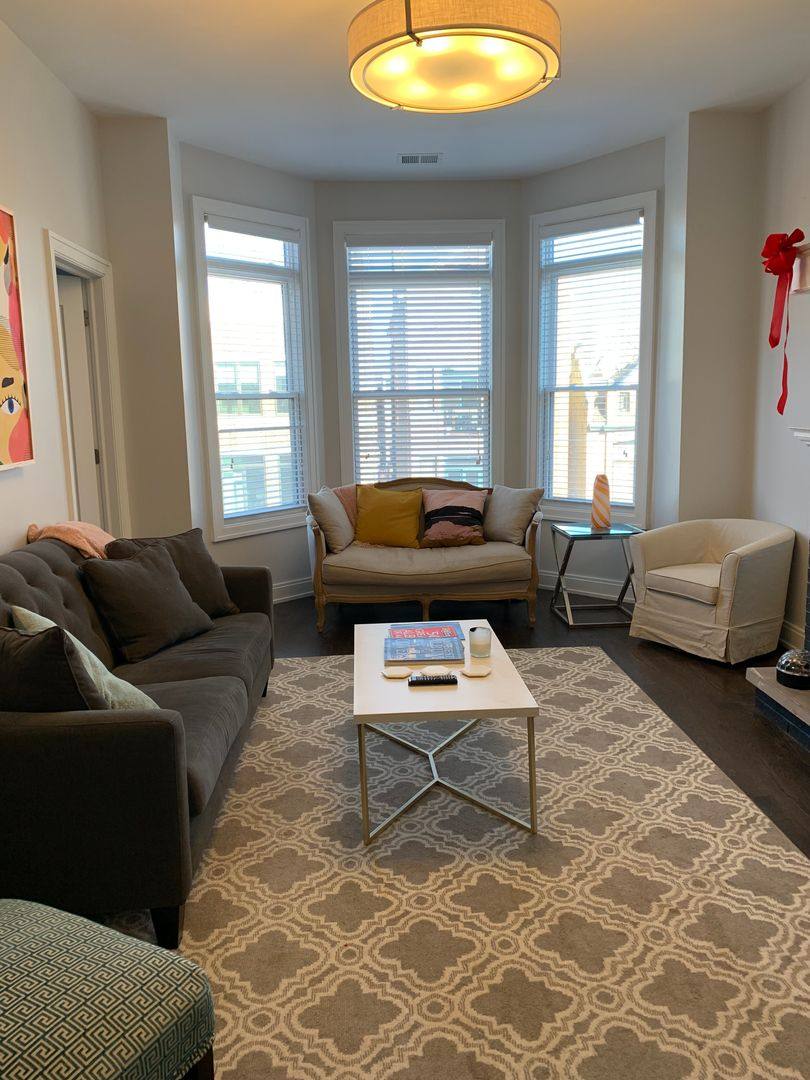 Apartment for rent at 1155 W Wrightwood, Chicago, IL 60614