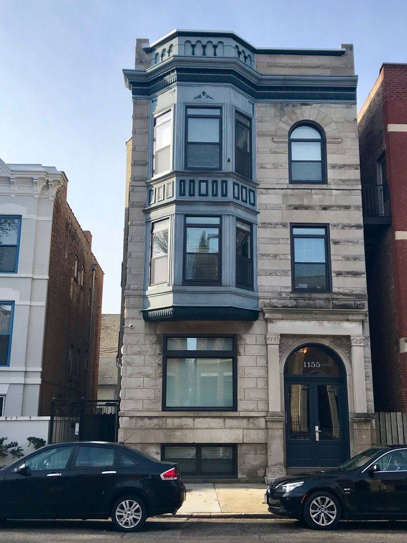 Apartment for rent at 1155 W Wrightwood, Chicago, IL 60614