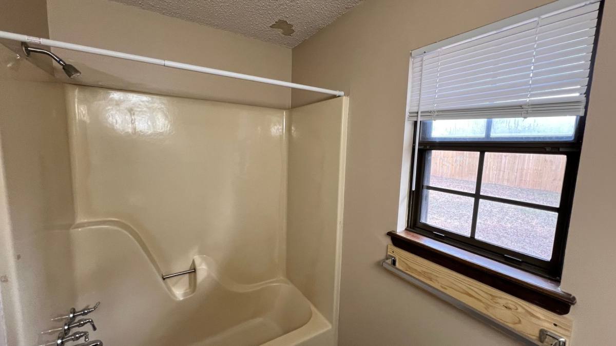 Apartment for rent at 1208 N Nashville Place, Russellville, AR 72802