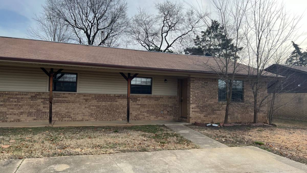 Apartment for rent at 1208 N Nashville Place, Russellville, AR 72802