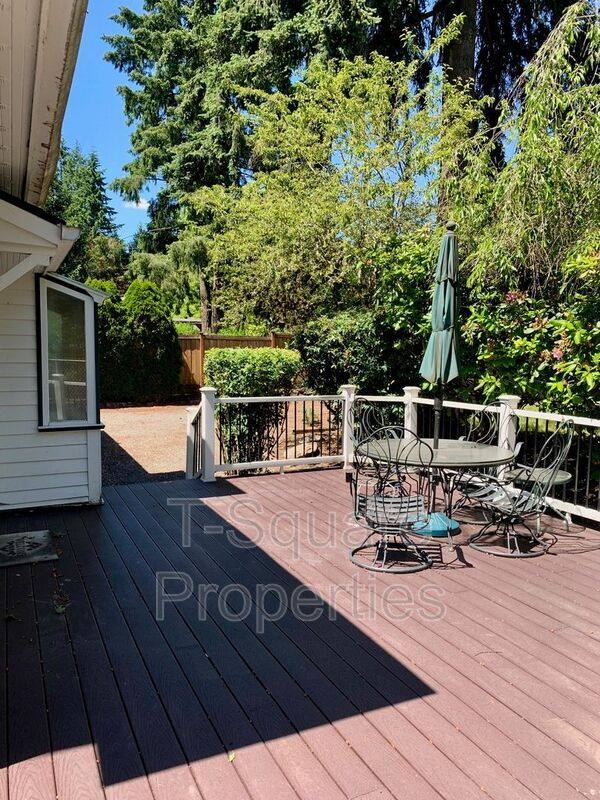 House for rent at 9056 Avondale Rd NE, Redmond, WA 98052