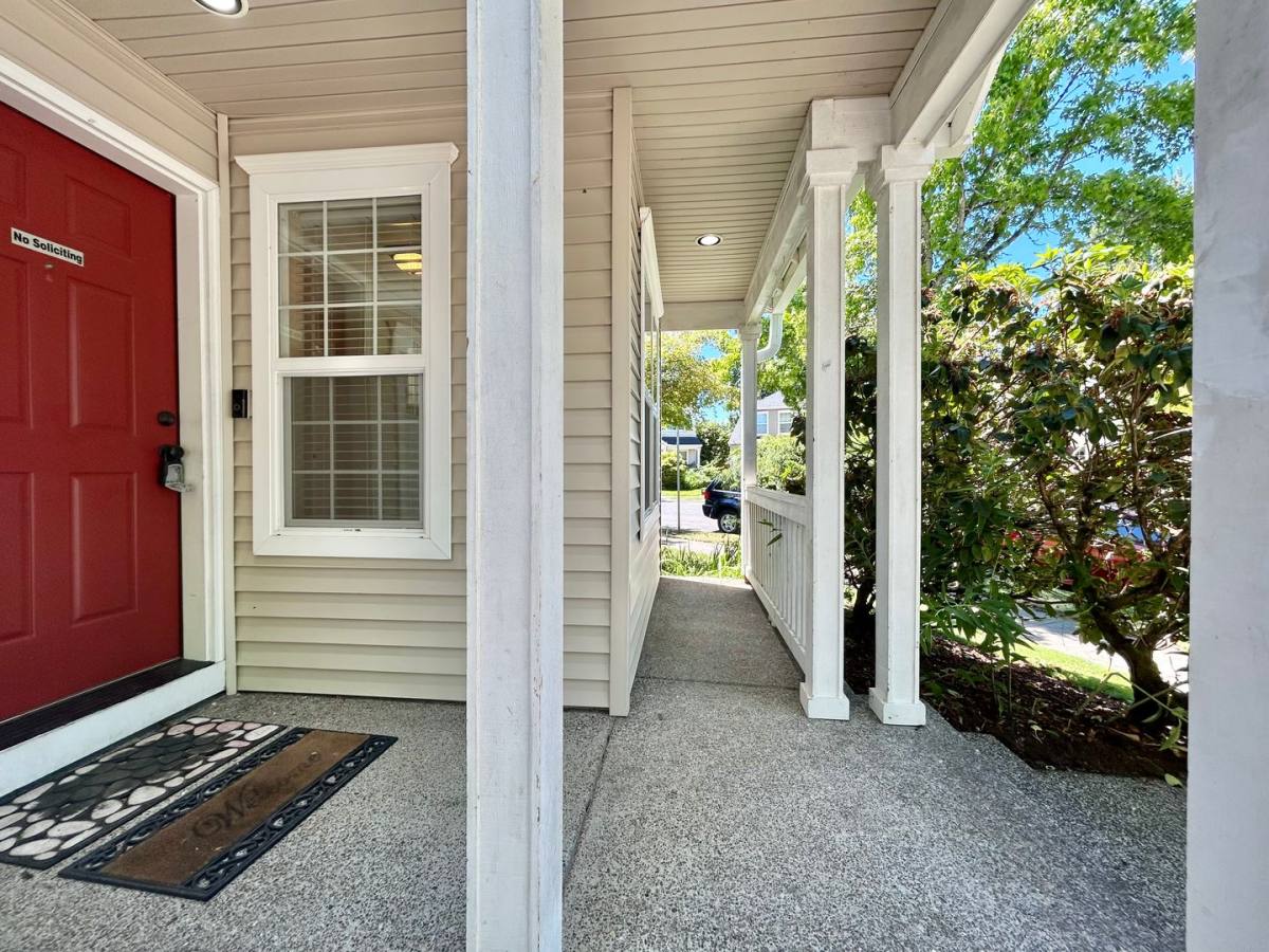 House for rent at 1218 NE Kinney St, Hillsboro, OR 97124