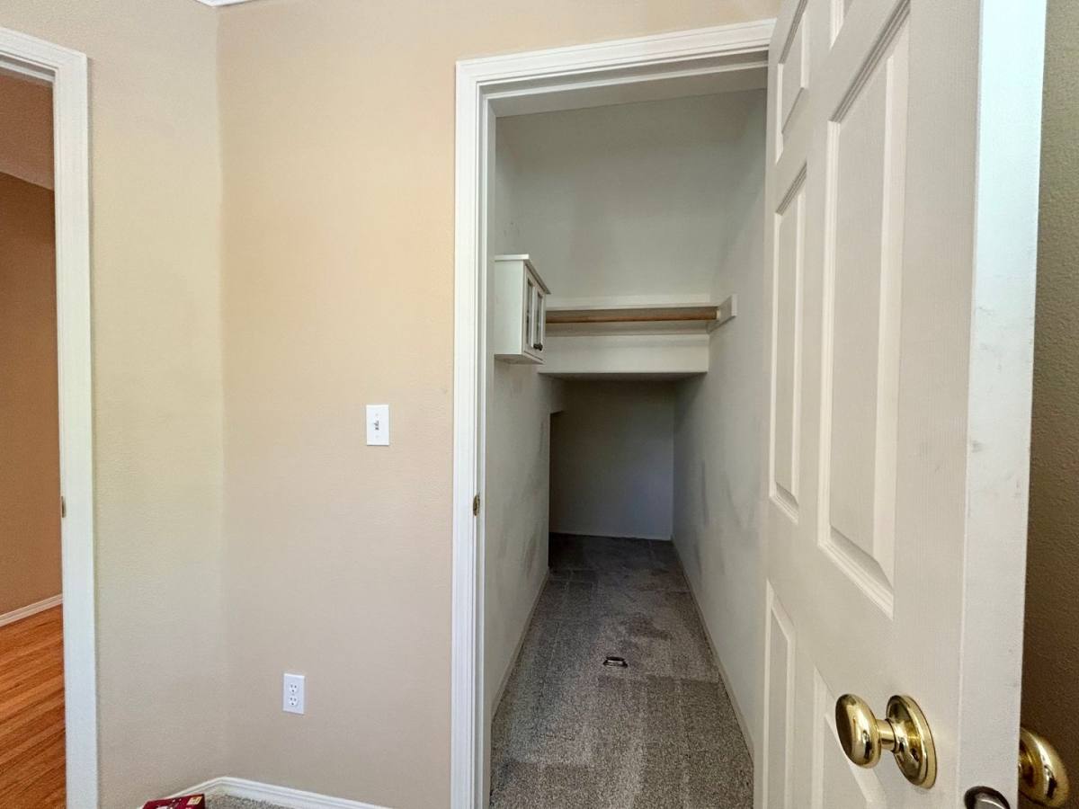 House for rent at 1218 NE Kinney St, Hillsboro, OR 97124