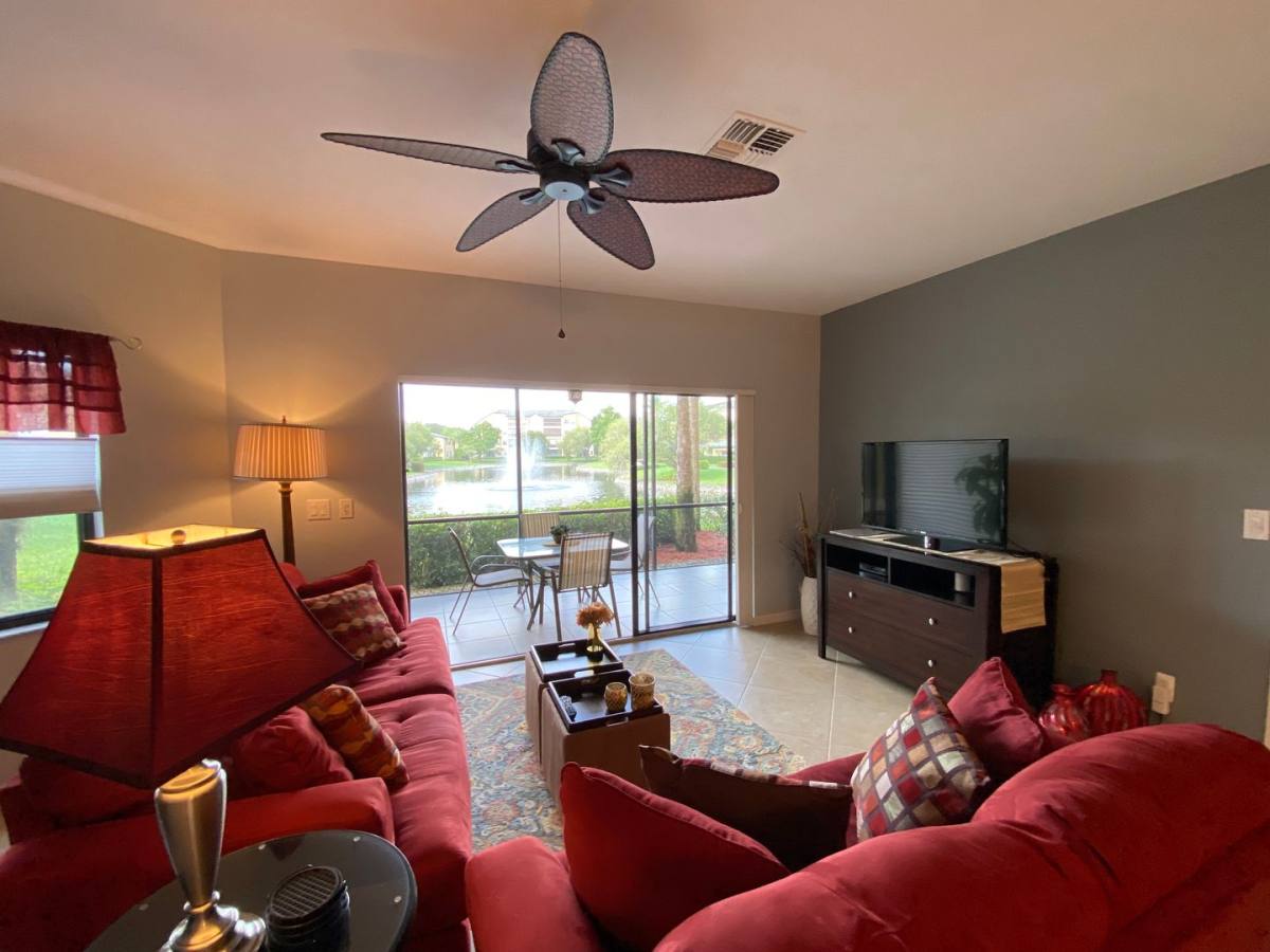 Apartment for rent at 155 Vintage Circle, Naples, FL 34119