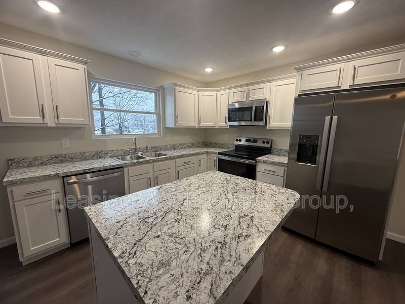 Townhouse for rent at 78 Christian Court, Hurricane, WV 25526