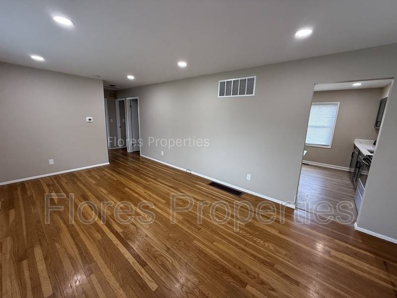 House for rent at 1136 Pauline Ave, Columbus, OH 43224