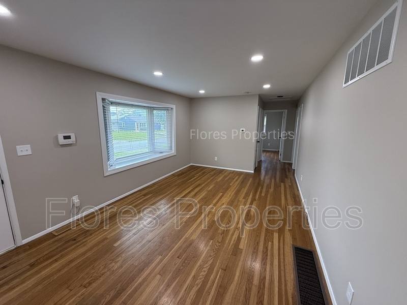 House for rent at 1136 Pauline Ave, Columbus, OH 43224