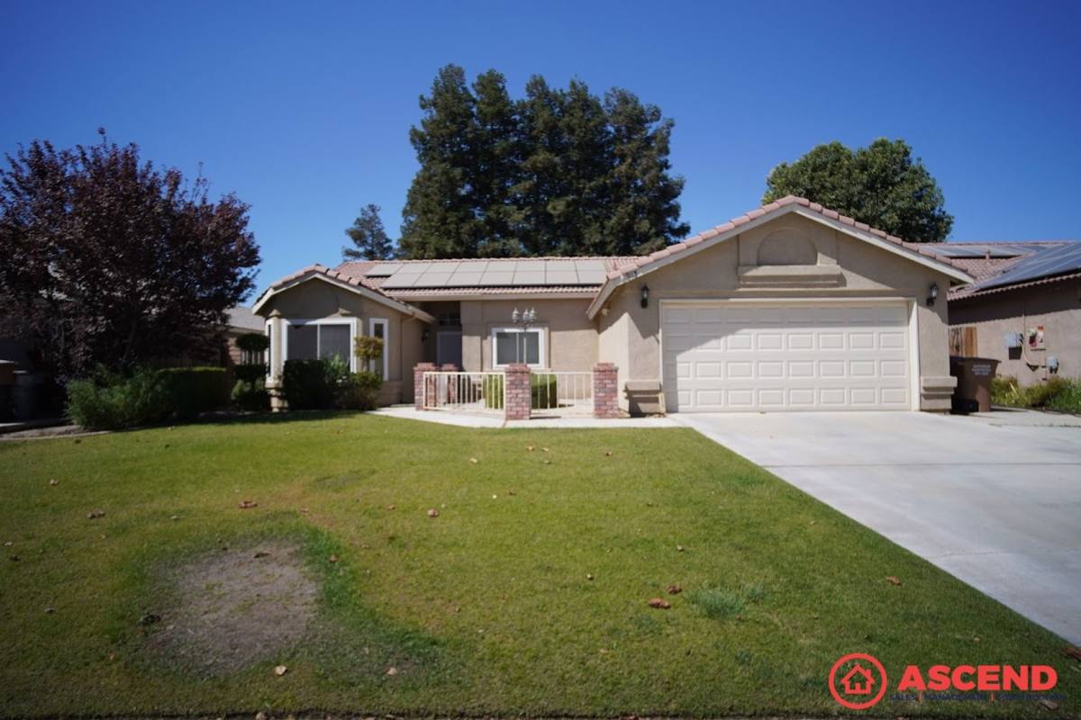 House for rent at 913 Harvest Creek Rd, Bakersfield, CA 93312