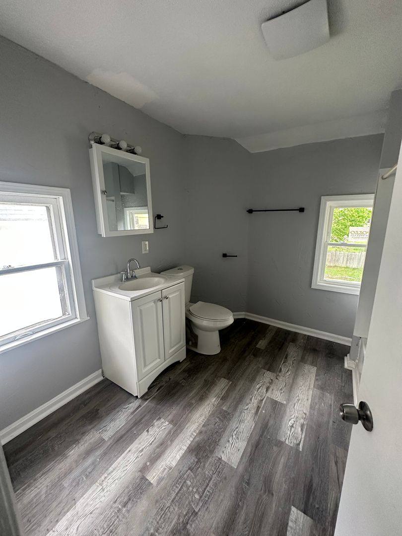 House for rent at 8002 Jeffries Ave, Cleveland, OH 44105