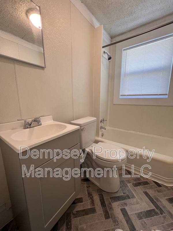 House for rent at 711 36th Ave, Tuscaloosa, AL 35401