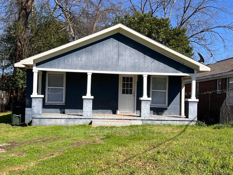 House for rent at 711 36th Ave, Tuscaloosa, AL 35401
