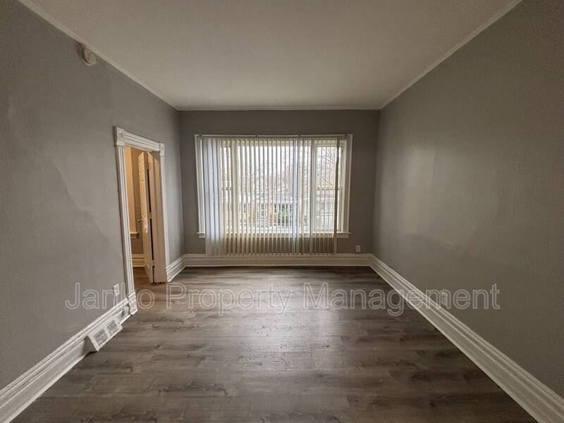 Apartment for rent at 7636 S Drexel Ave #2, Chicago, IL 60619