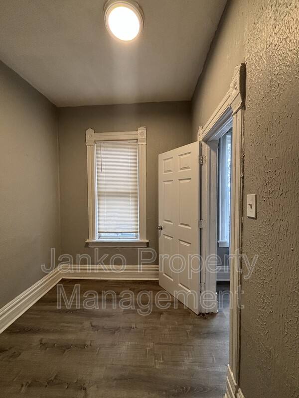 Apartment for rent at 7636 S Drexel Ave #2, Chicago, IL 60619