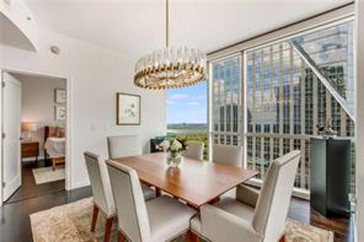 Apartment for rent at 3325 Piedmont Rd #2205, Atlanta, GA 30305