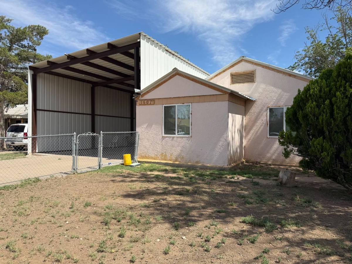 House for rent at 1607 W Walnut, Roswell, NM 88203