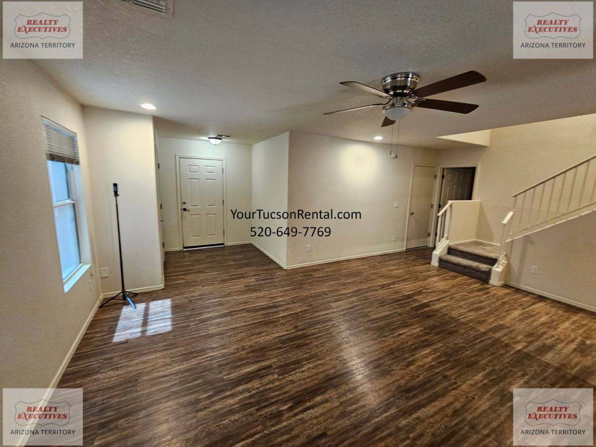 House for rent at 1051 W Sea Lion Dr, Tucson, AZ 85704