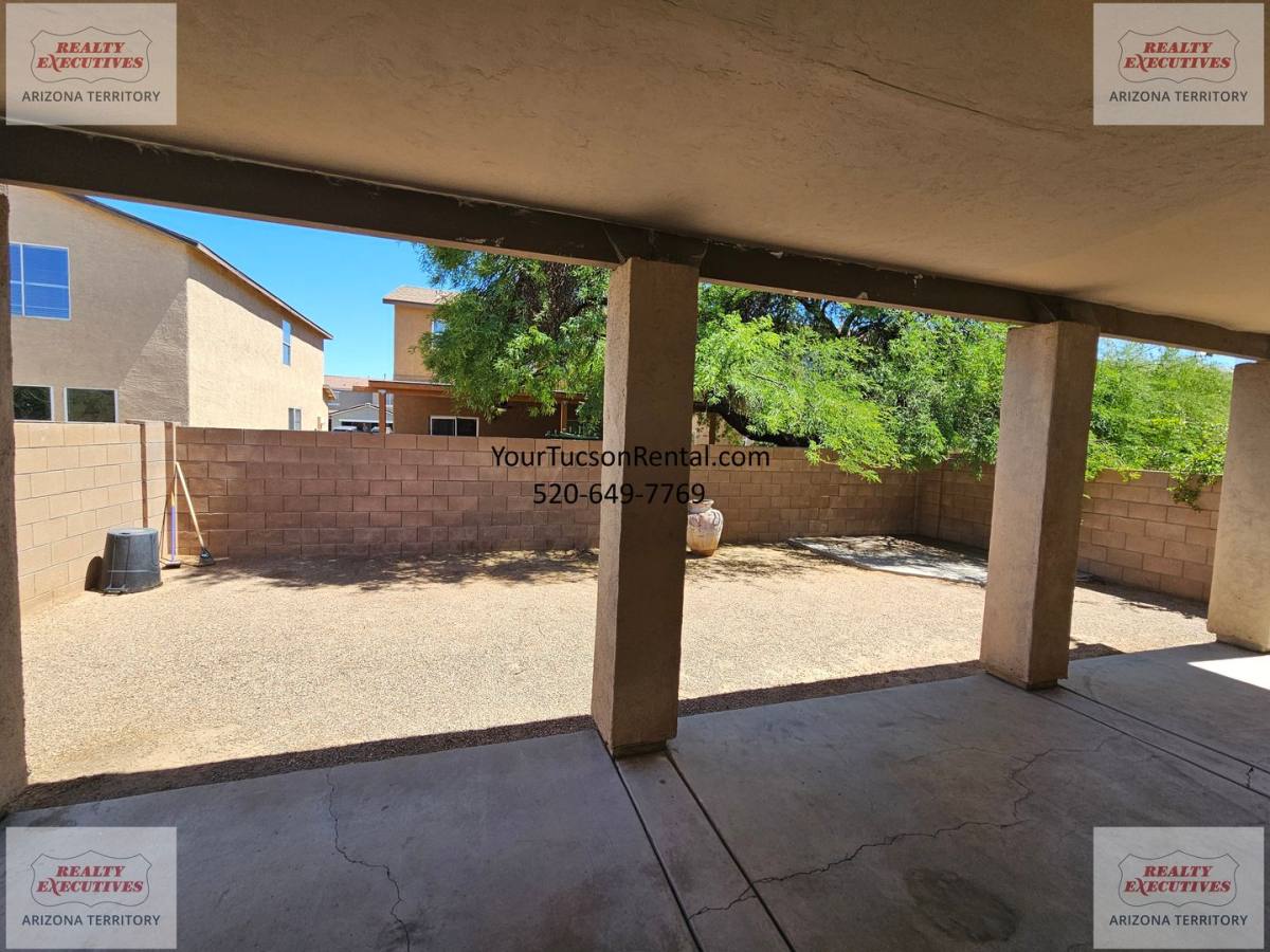 House for rent at 1051 W Sea Lion Dr, Tucson, AZ 85704