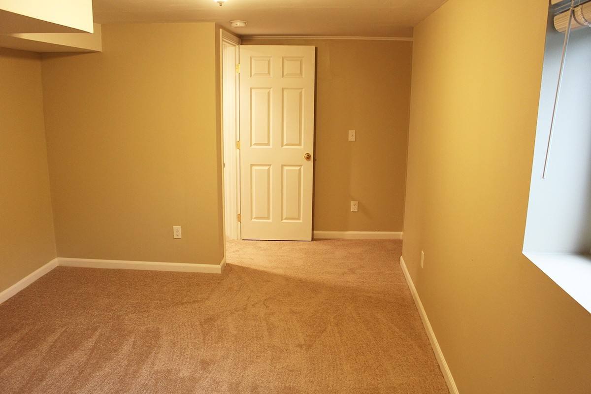 Townhouse for rent at 5832 6th Ave NW, Seattle, WA 98107