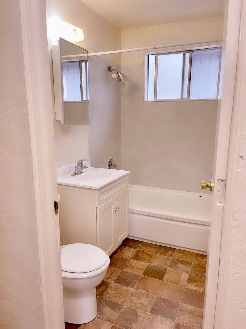 Townhouse for rent at 5312 Main St, Springfield, OR 97478