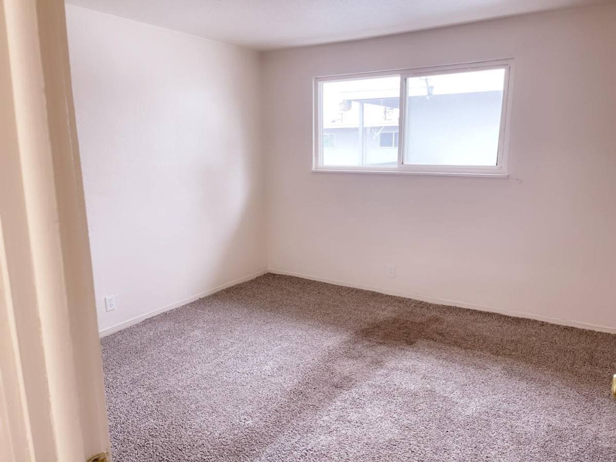 Townhouse for rent at 5312 Main St, Springfield, OR 97478