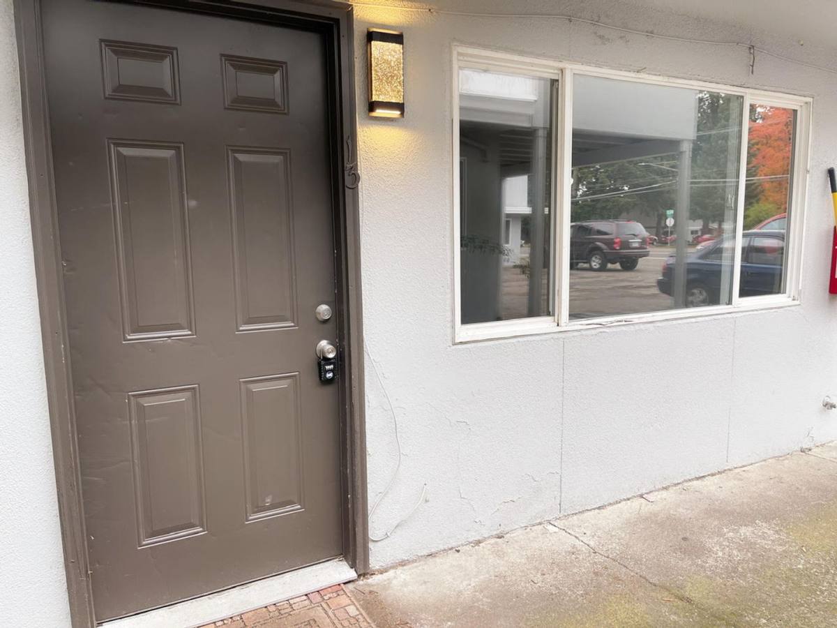 Townhouse for rent at 5312 Main St, Springfield, OR 97478