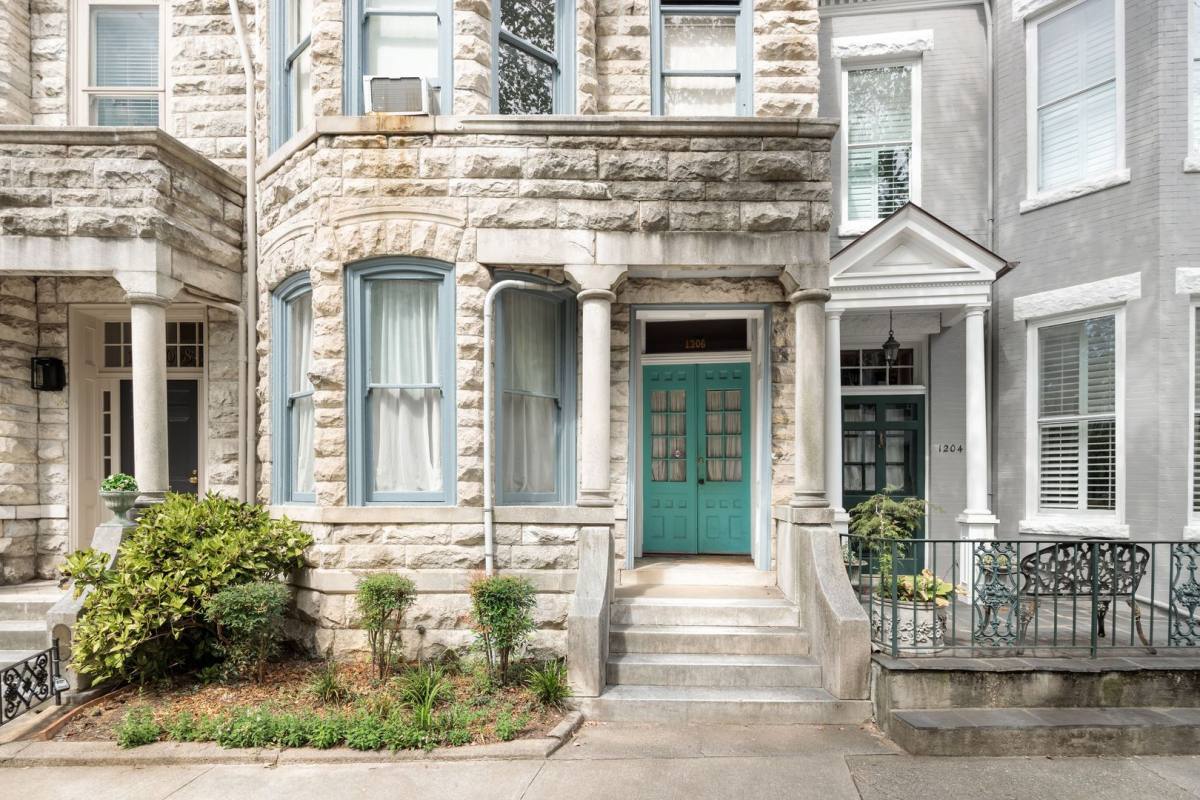 Apartment for rent at 1206 Park Ave, Richmond, VA 23220
