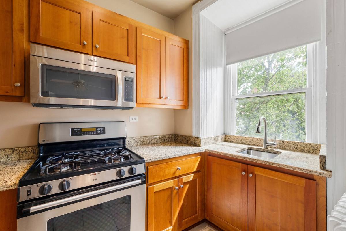 Apartment for rent at 1206 Park Ave, Richmond, VA 23220
