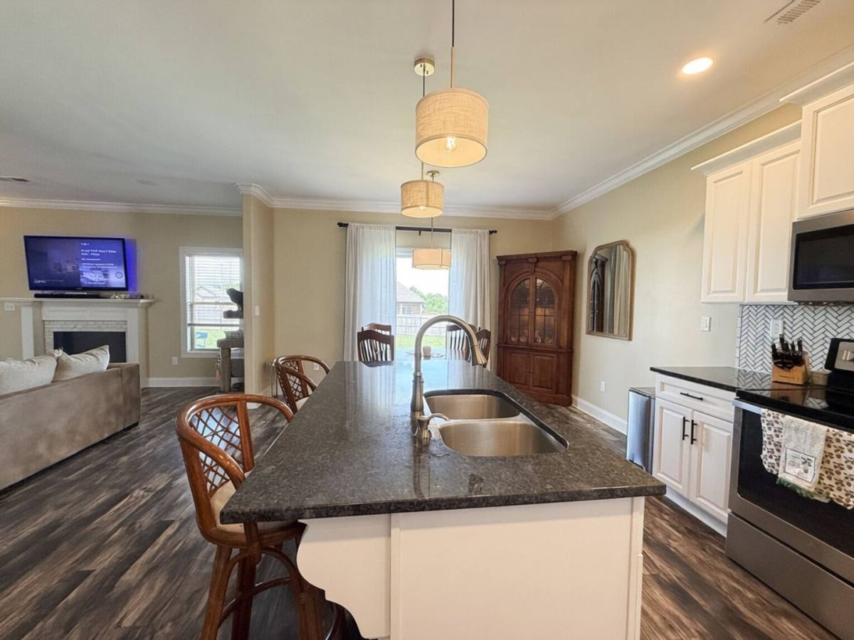 House for rent at 5005 Rainier Dr, Chapel Hill, TN 37034