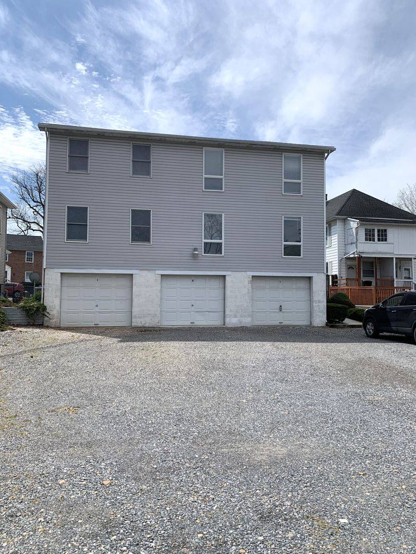 Apartment for rent at 253 College Ave, Chambersburg, PA 17201