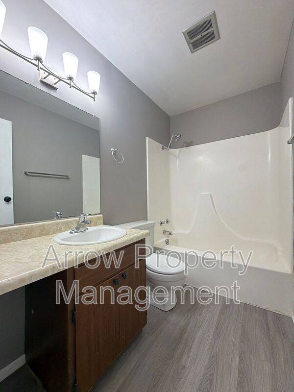 Apartment for rent at 2110 J St #7, Lincoln, NE 68510