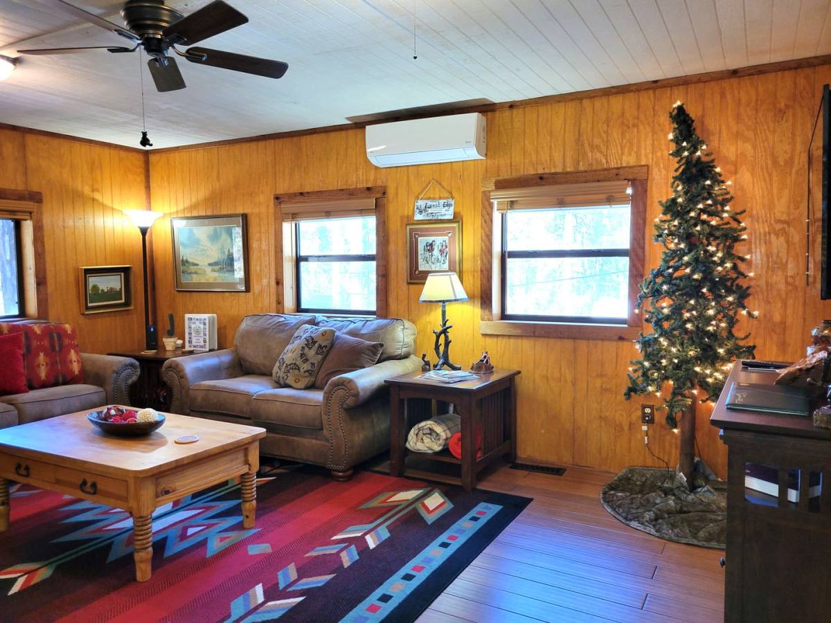 House for rent at 235 Hart Ave, Ruidoso, NM 88345