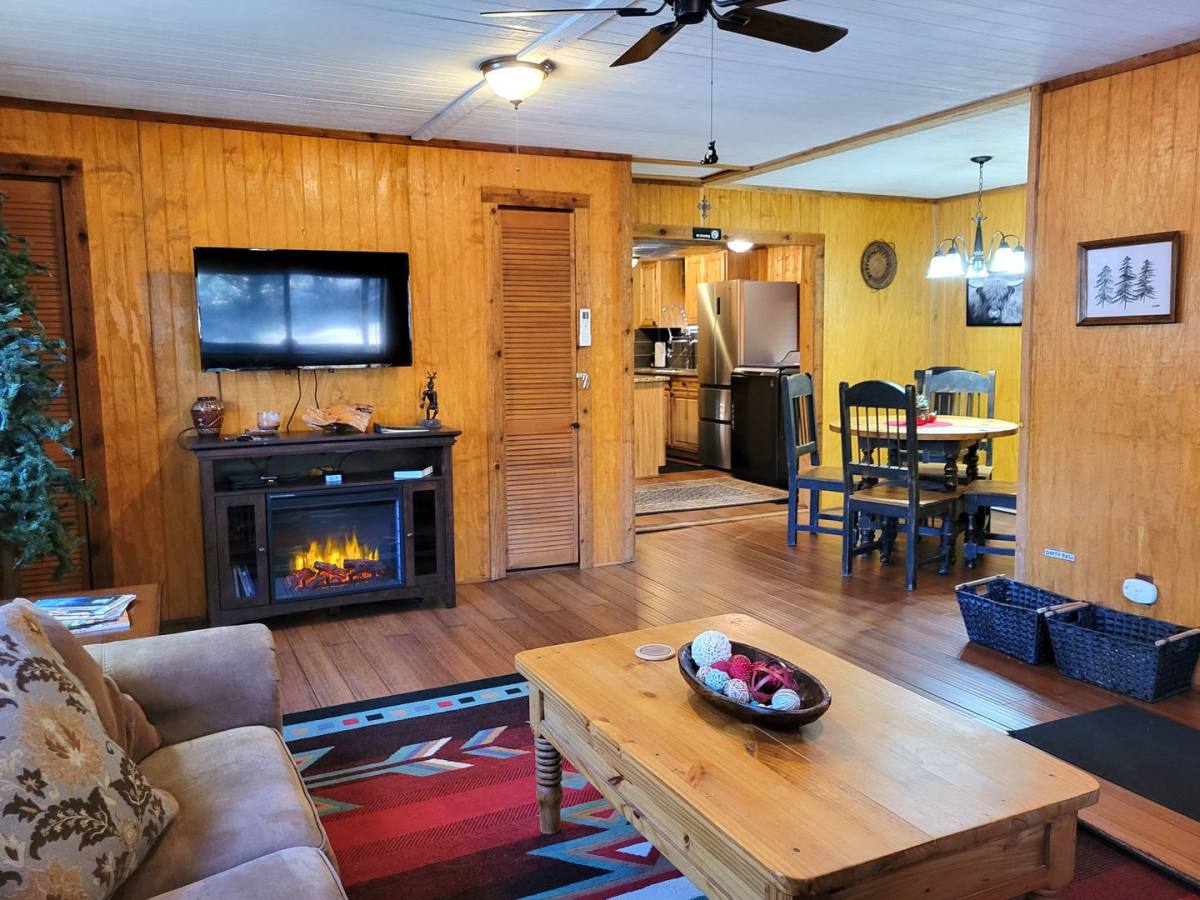 House for rent at 235 Hart Ave, Ruidoso, NM 88345