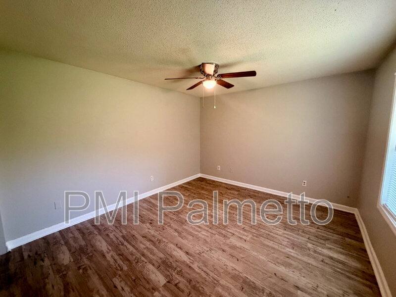 Apartment for rent at 1908 Tall Pines Circle #4, Columbia, SC 29205