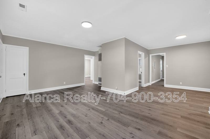 House for rent at 2322 Belfast Dr, Charlotte, NC 28208