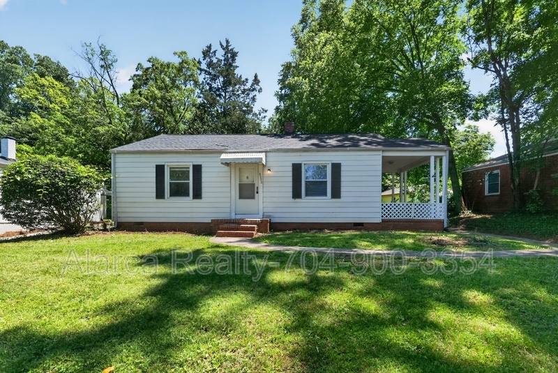 House for rent at 2322 Belfast Dr, Charlotte, NC 28208