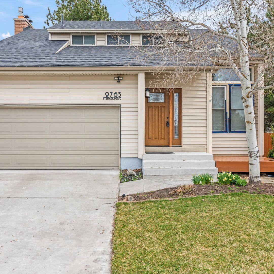 House for rent at 9763 S Sitzmark Dr, Sandy, UT 84092