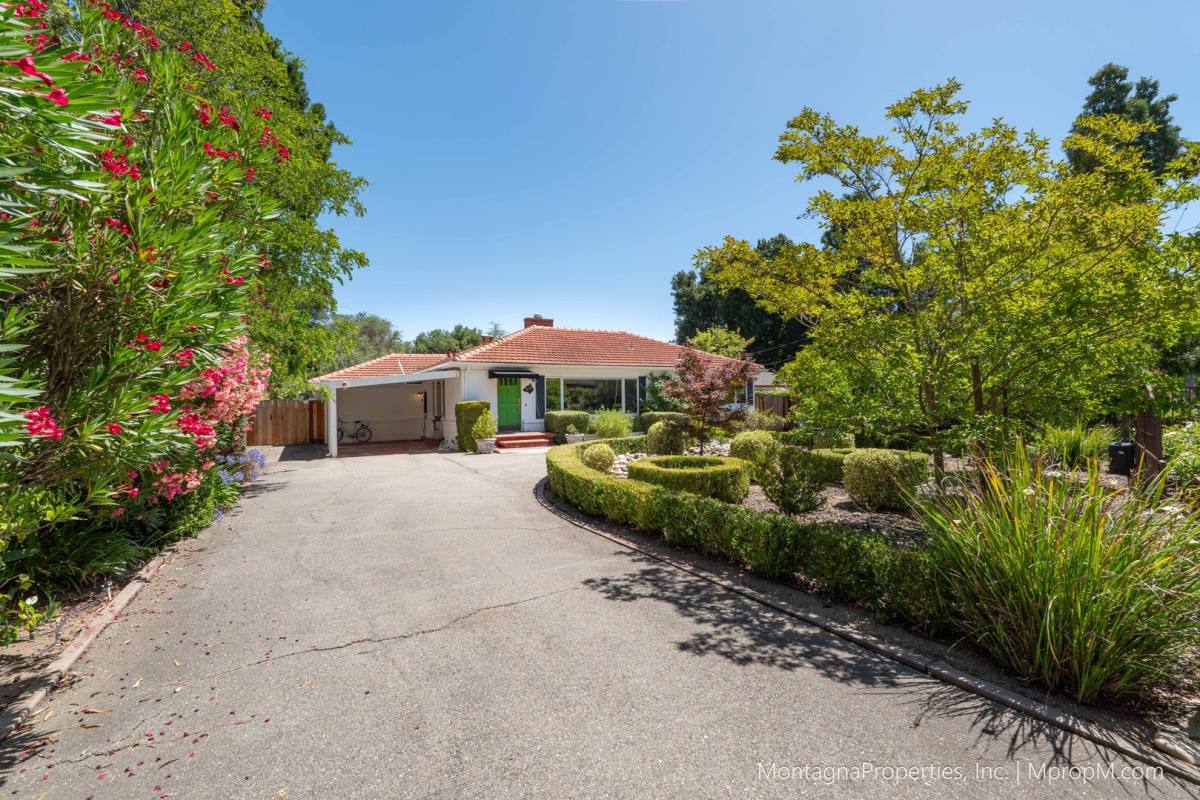 House for rent at 16911 Kennedy Rd, Los Gatos, CA 95032