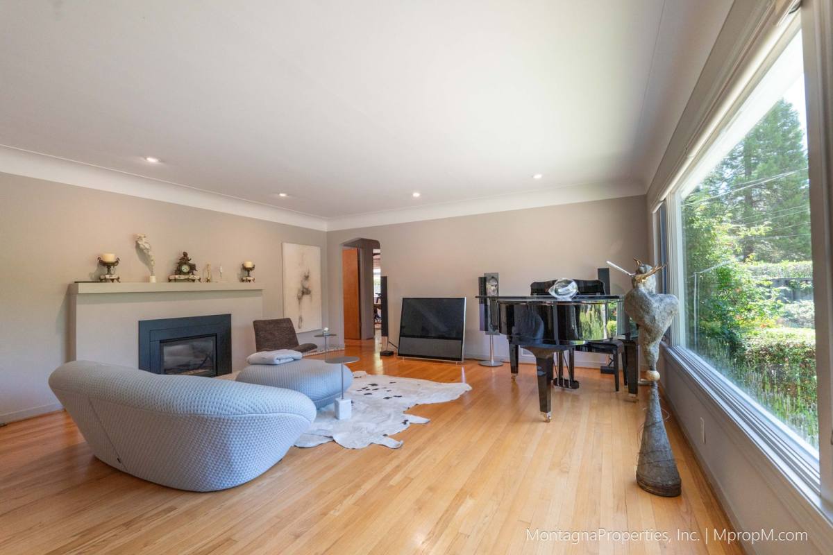 House for rent at 16911 Kennedy Rd, Los Gatos, CA 95032