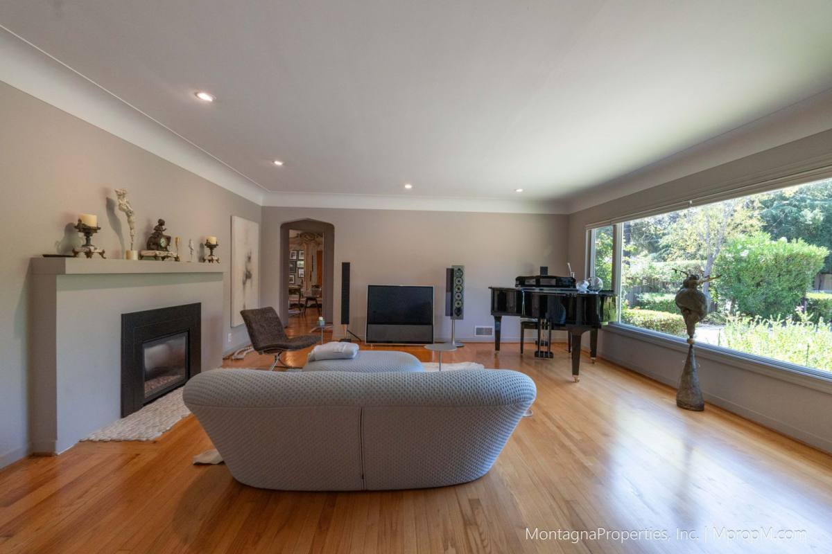 House for rent at 16911 Kennedy Rd, Los Gatos, CA 95032