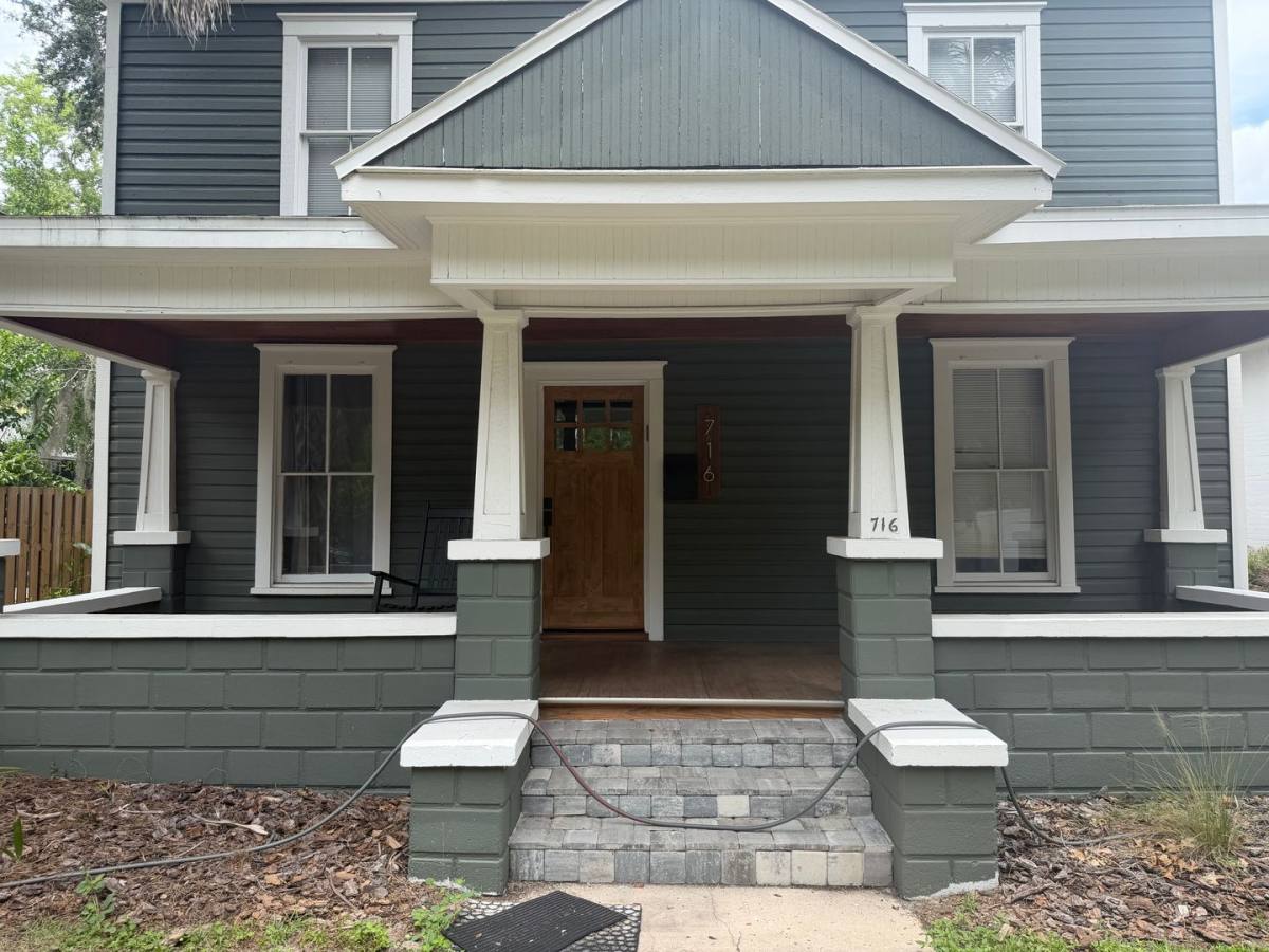 House for rent at 716 NE 4th Ave, Gainesville, FL 32601